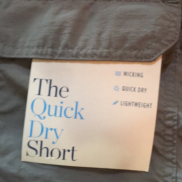 Croft&Barrow quick dry nylon, hiking short with belt - Picture 3 of 7